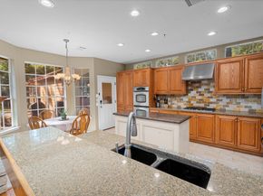 117 Treescape Circle, The Woodlands TX 77381
