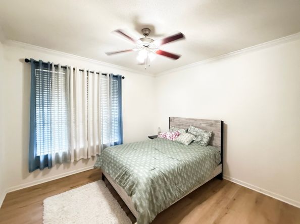 2255 Braeswood Park Drive 117, Houston TX 77030