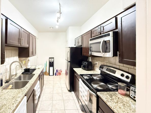 2255 Braeswood Park Drive 117, Houston TX 77030