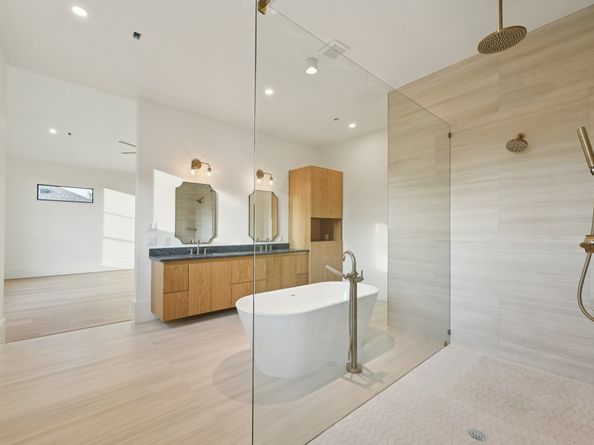 1211 Bay Oaks Road, Houston TX 77008