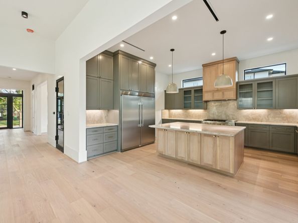 1211 Bay Oaks Road, Houston TX 77008