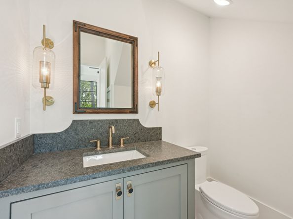 1211 Bay Oaks Road, Houston TX 77008