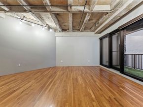 917 Main Street 603, Houston TX 77002