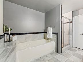 917 Main Street 603, Houston TX 77002