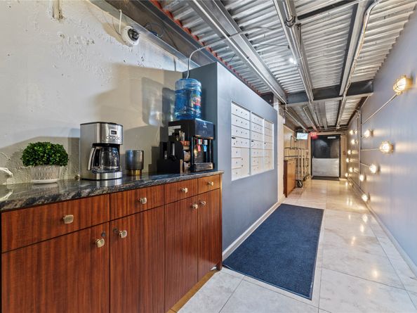 917 Main Street 603, Houston TX 77002