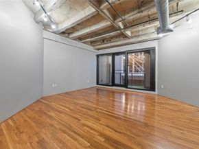 917 Main Street 603, Houston TX 77002