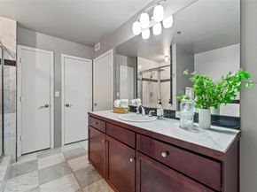 917 Main Street 603, Houston TX 77002