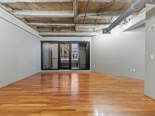 917 Main Street 603, Houston TX 77002