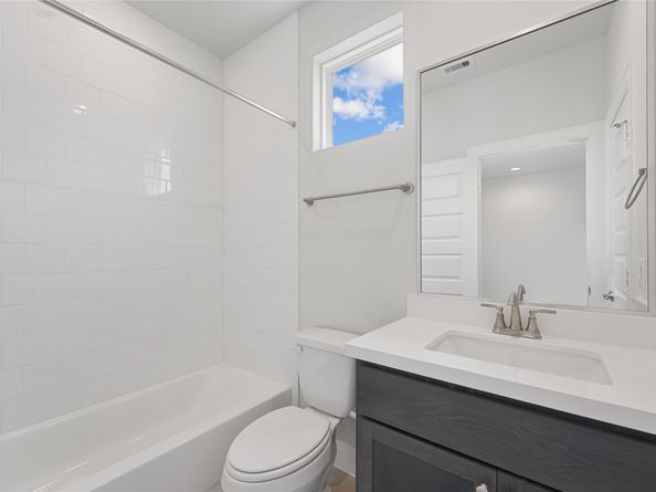 2708 Grand Fountains Drive F, Houston TX 77054