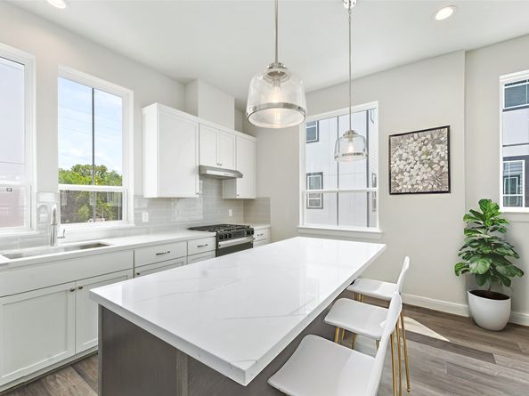 2708 Grand Fountains Drive F, Houston TX 77054