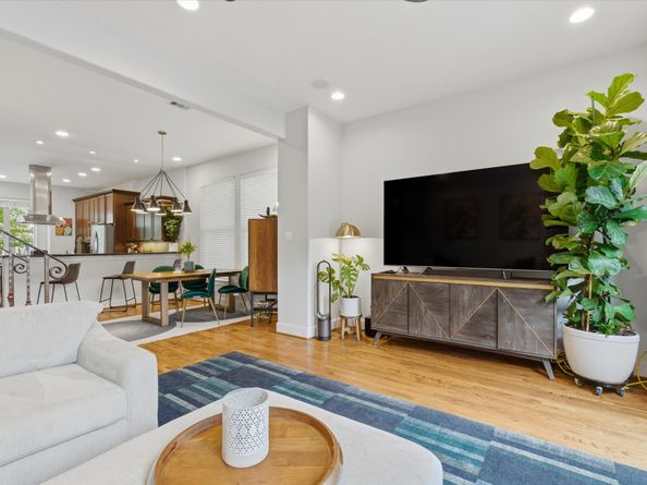 4011 Feagan Street, Houston TX 77007