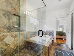 4011 Feagan Street, Houston TX 77007