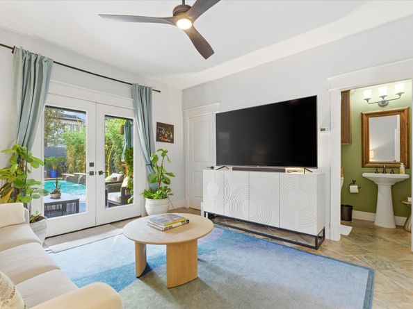 4011 Feagan Street, Houston TX 77007