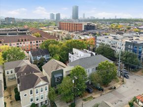 4011 Feagan Street, Houston TX 77007