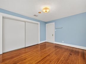 1201 Bomar Street, Houston TX 77006