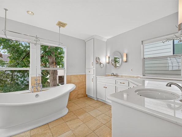 1201 Bomar Street, Houston TX 77006
