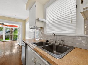 1201 Bomar Street, Houston TX 77006