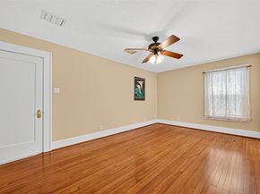 1201 Bomar Street, Houston TX 77006