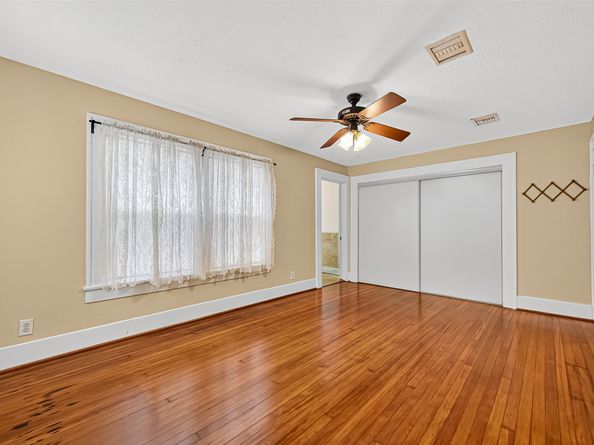 1201 Bomar Street, Houston TX 77006