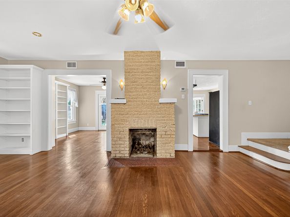 1201 Bomar Street, Houston TX 77006