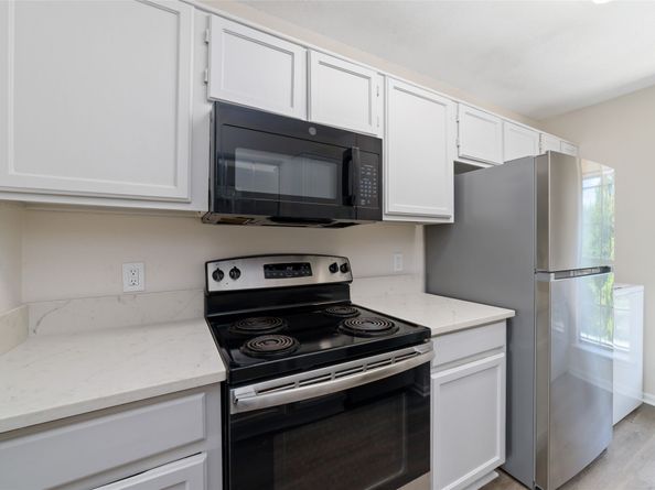 3770 Lovers Wood Lane 709, Houston TX 77014
