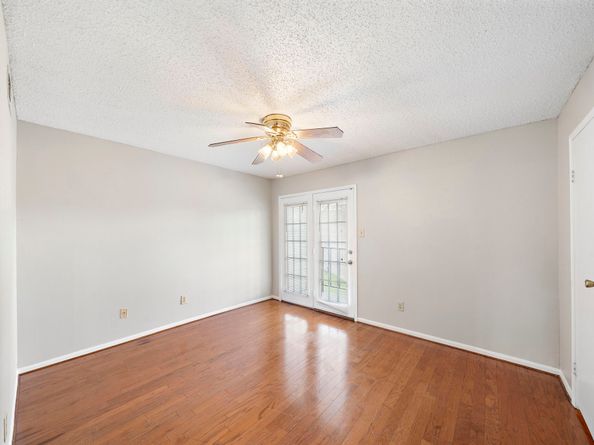 7402 Alabonson Road 506, Houston TX 77088