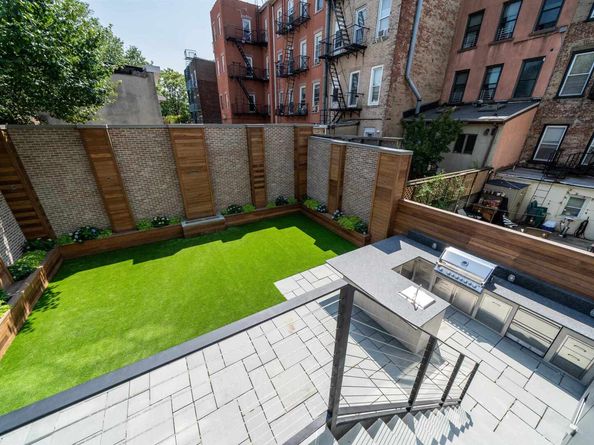 209 6th St 1, Hoboken NJ 07030