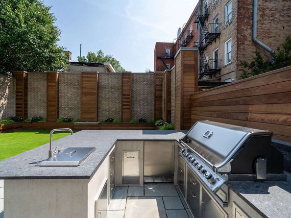 209 6th St 1, Hoboken NJ 07030