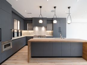 209 6th St 1, Hoboken NJ 07030