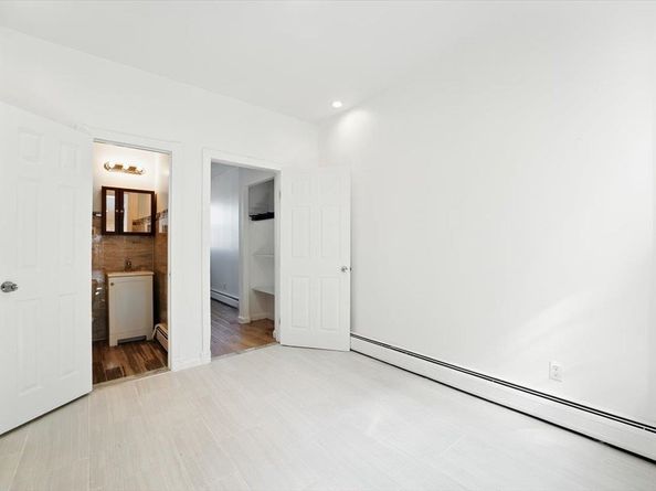 138 Leonard St 2R, Jersey City NJ 07307