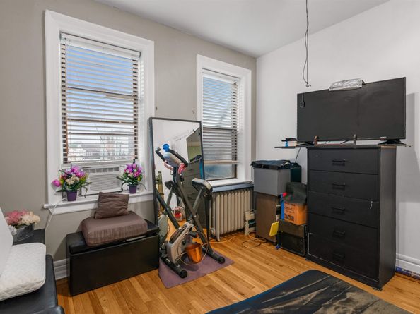 527-29 34th St Union Ct B4, Union City NJ 07087