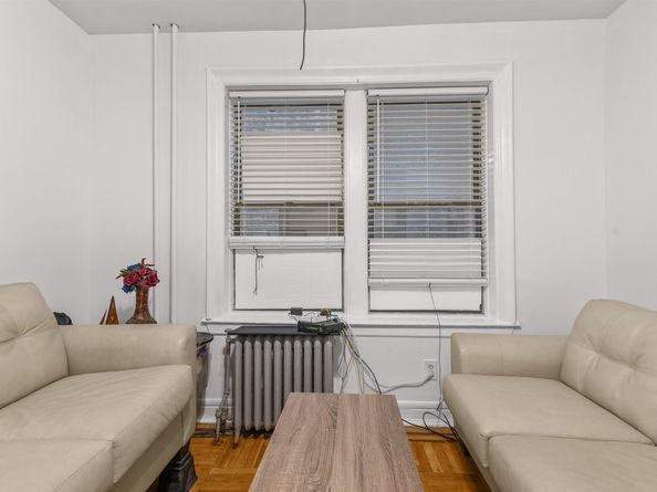 527-29 34th St Union Ct B4, Union City NJ 07087