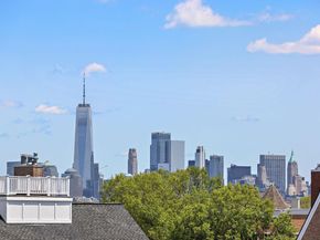 205 Shearwater Ct West 32, Jersey City NJ 07305