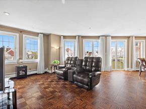 205 Shearwater Ct West 32, Jersey City NJ 07305