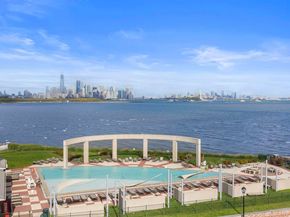 205 Shearwater Ct West 32, Jersey City NJ 07305