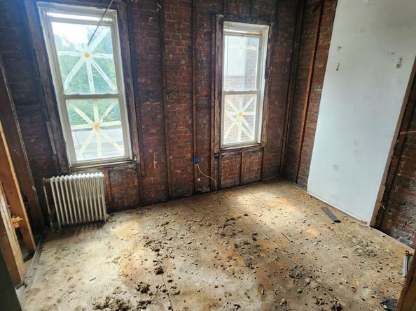 49 66th St, West New York NJ 07093