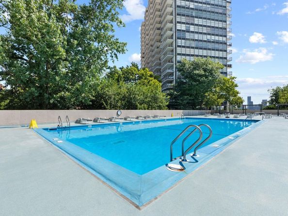 6040 Blvd East 7B, West New York NJ 07093