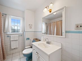 28 Obrien Ct, Bayonne NJ 07002
