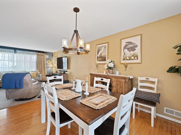 28 Obrien Ct, Bayonne NJ 07002