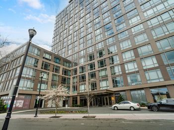 75 Park Lane South