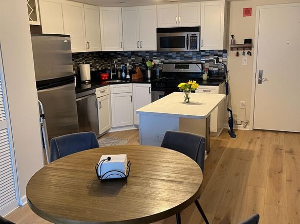 700 1st St 5V, Hoboken NJ 07030