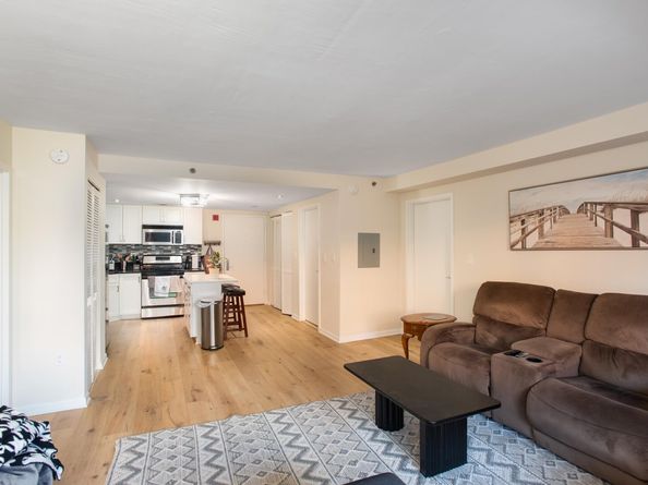 700 1st St 5V, Hoboken NJ 07030