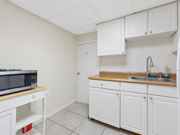 774 8th St, Secaucus NJ 07094