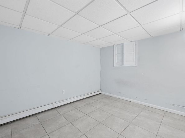 774 8th St, Secaucus NJ 07094