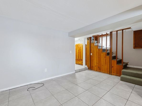 774 8th St, Secaucus NJ 07094