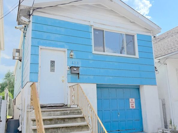 1437 Gehr Pl, North Bergen NJ 07407