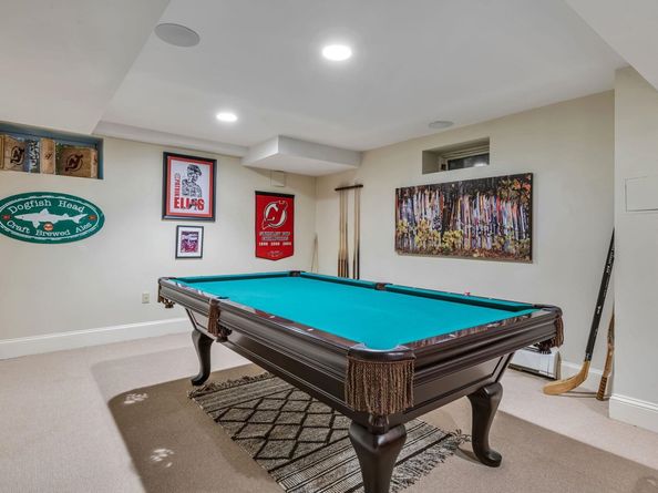 1115 Buckingham Dr, Fort Lee NJ 07024