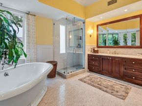 1115 Buckingham Dr, Fort Lee NJ 07024