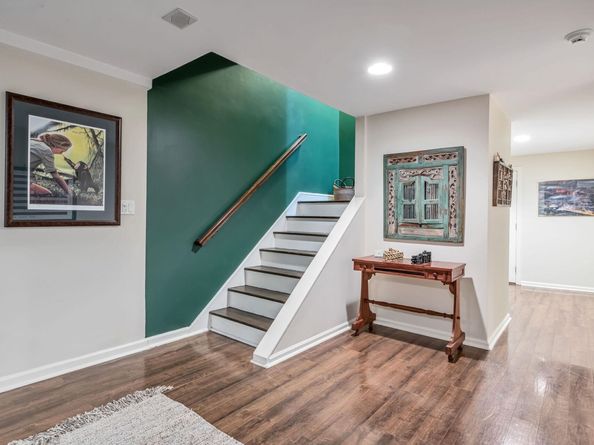 1115 Buckingham Dr, Fort Lee NJ 07024