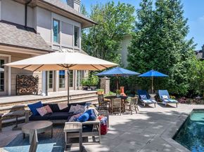 1115 Buckingham Dr, Fort Lee NJ 07024